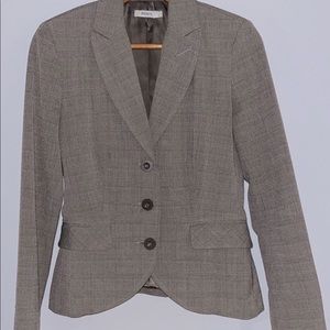 Rickis, 2-piece, tan/check pant suit.